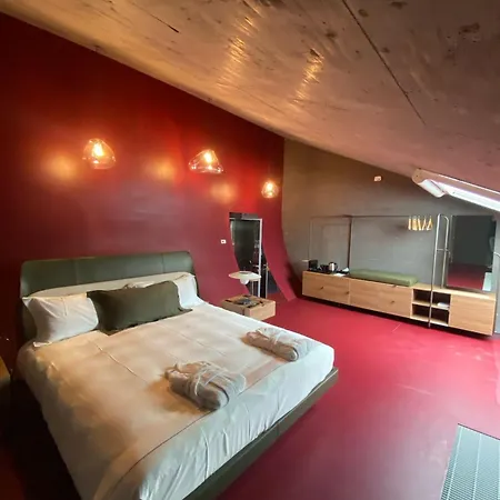 Cantina Dei 5 Sogni * Monforte dʼAlba