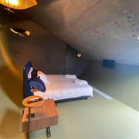 Cantina Dei 5 Sogni Monforte dʼAlba