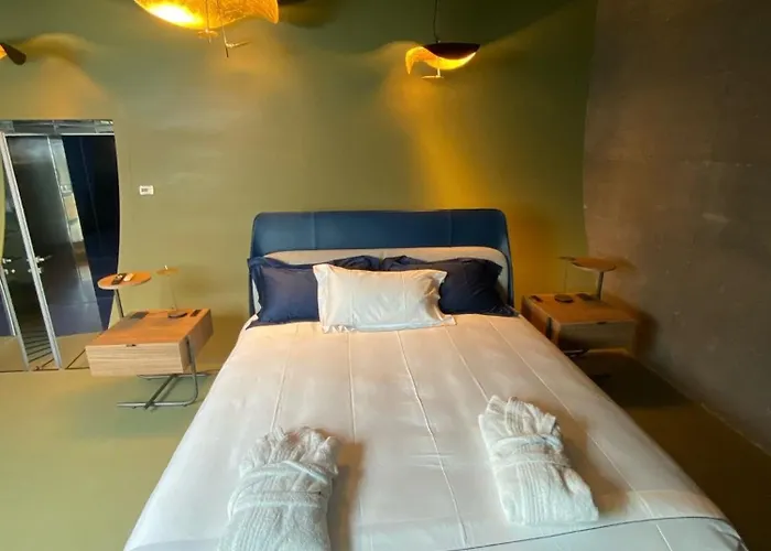 Cantina Dei 5 Sogni Monforte dʼAlba